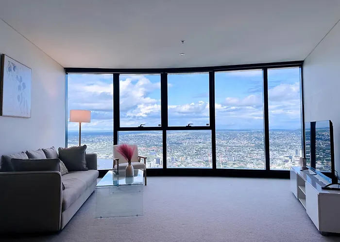 Horizon Haven With Panorama View